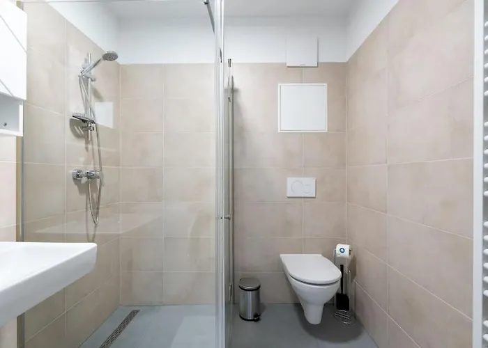 Hm • Modern 1br With Balcony * Bécs